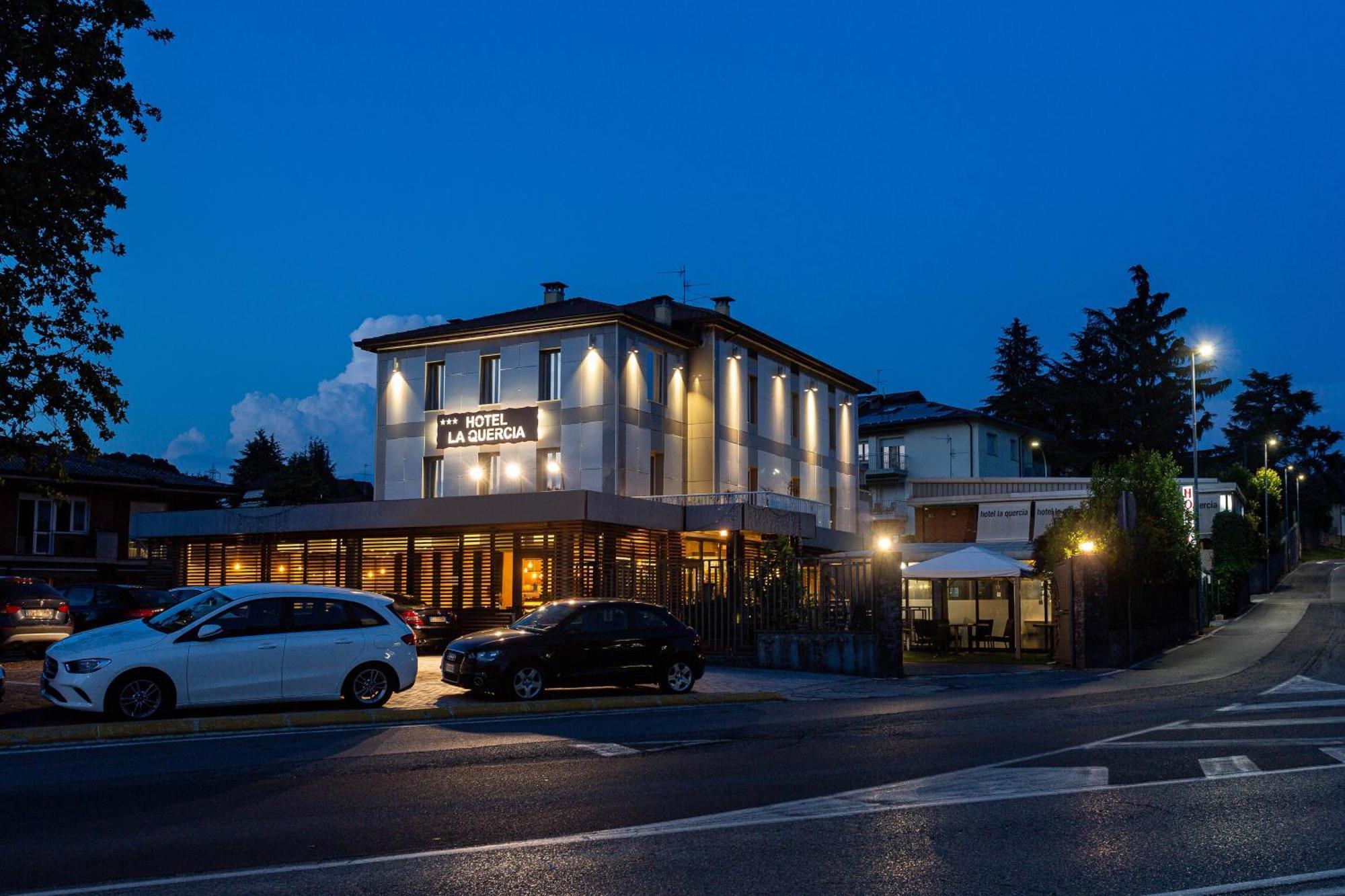 Hotel La Quercia Mozzo Buitenkant foto